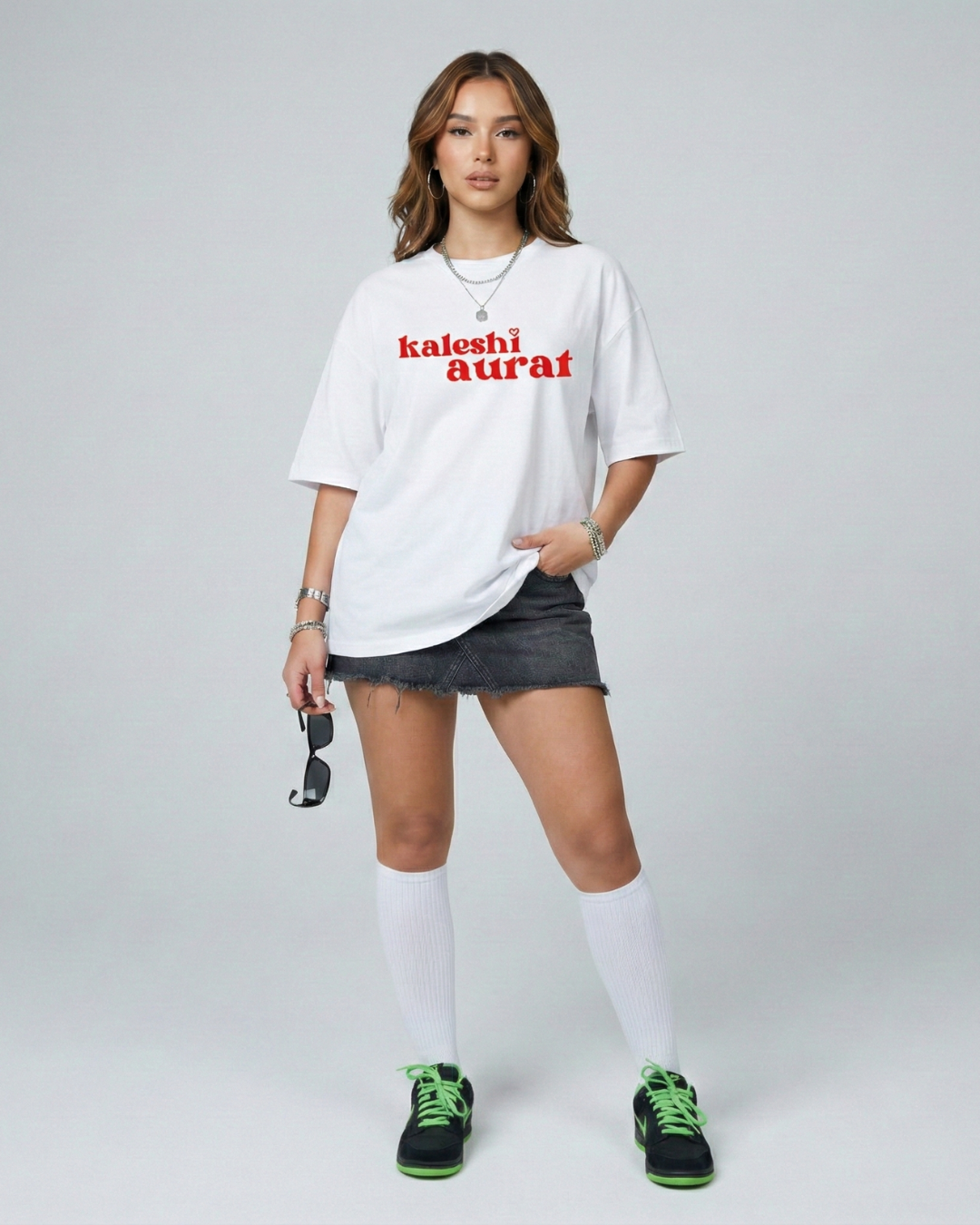 Kaleshi Aurat Oversized Tee