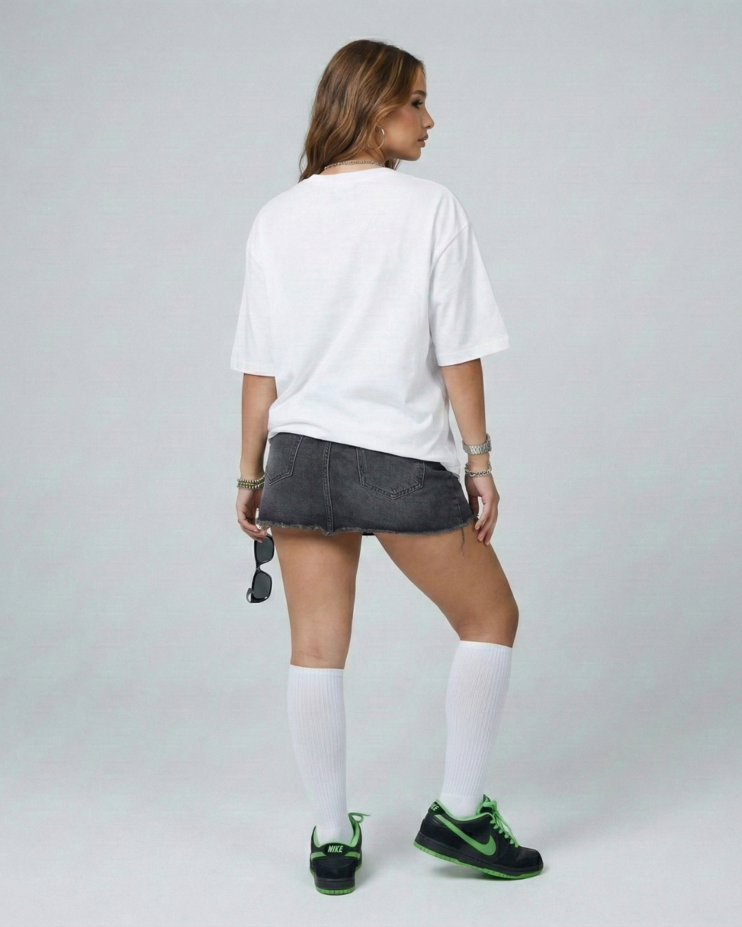 Kaleshi Aurat Oversized Tee